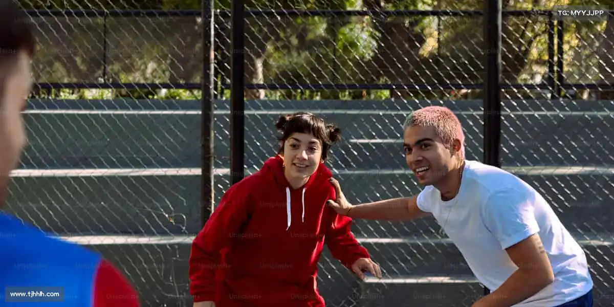 <strong>UED</strong>🚣‍♀️逆流而上，划向远方！用汗水诠释坚持，你的赛场由你主宰💪